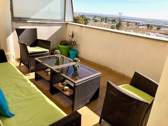 Gatu Premium Atico Parra, Parking, Piscina Comun, Terraza, Wifi , " Preferente Mayores De 25 Anos Y Familias " El Puerto de Santa Maria Exterior photo