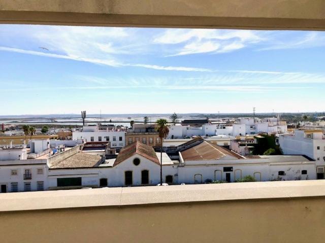 Gatu Premium Atico Parra, Parking, Piscina Comun, Terraza, Wifi , " Preferente Mayores De 25 Anos Y Familias " El Puerto de Santa Maria Exterior photo