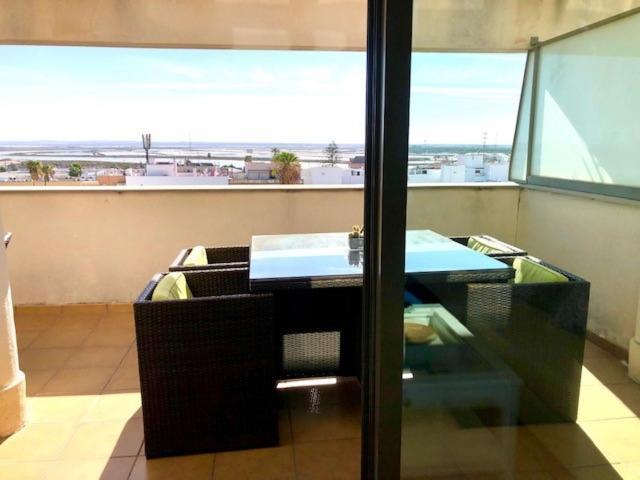 Gatu Premium Atico Parra, Parking, Piscina Comun, Terraza, Wifi , " Preferente Mayores De 25 Anos Y Familias " El Puerto de Santa Maria Exterior photo